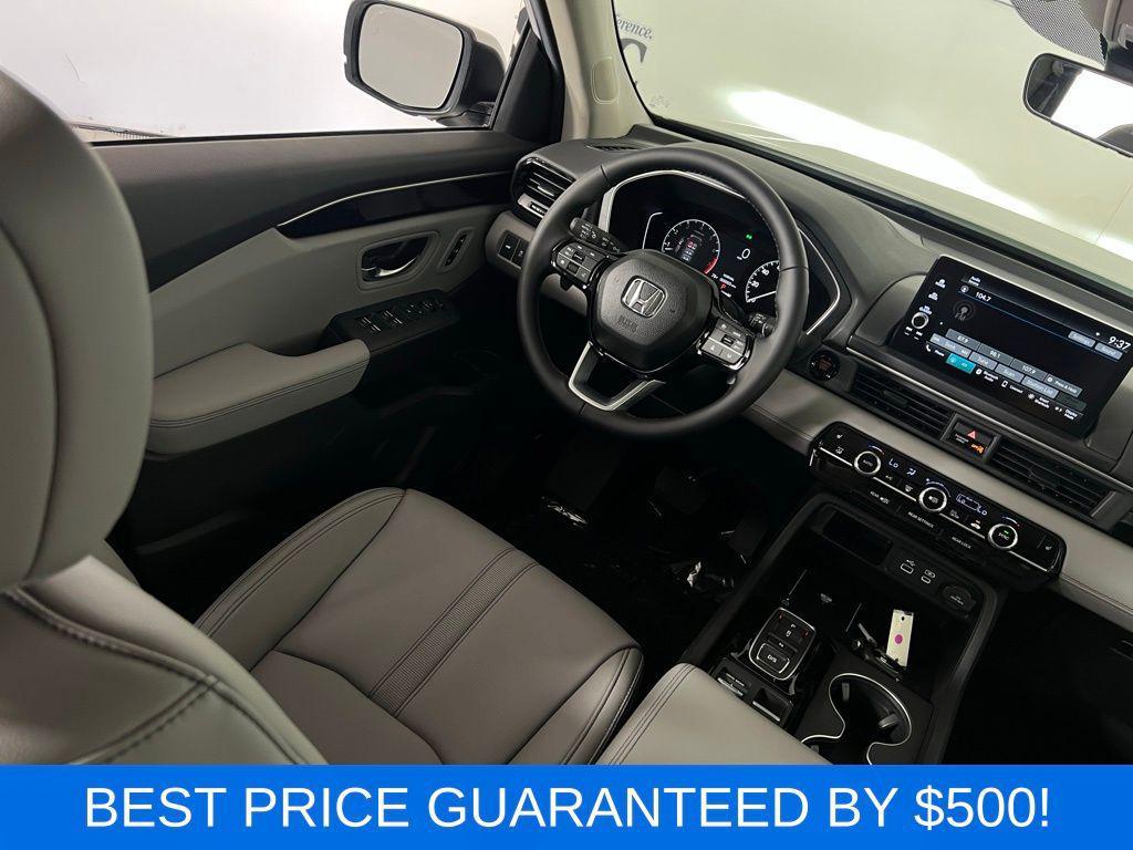 new 2025 Honda Pilot car, priced at $45,005