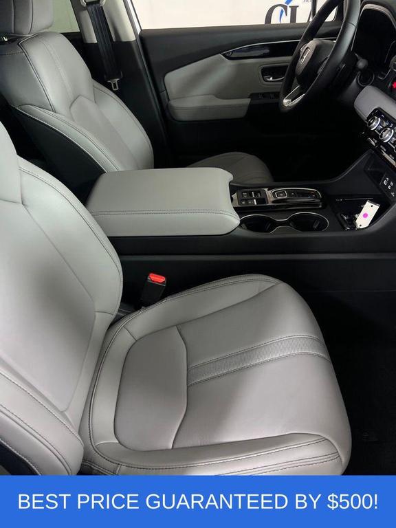 new 2025 Honda Pilot car, priced at $45,005