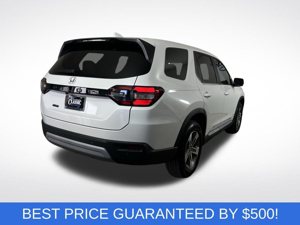 new 2025 Honda Pilot car, priced at $45,005
