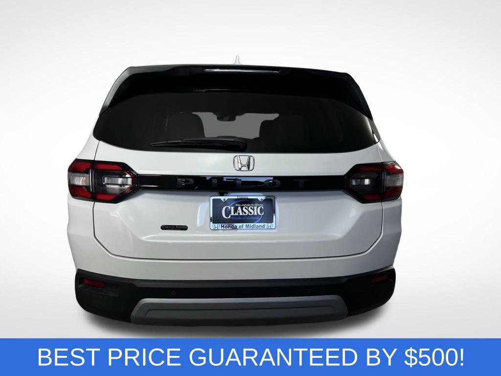 new 2025 Honda Pilot car, priced at $45,005