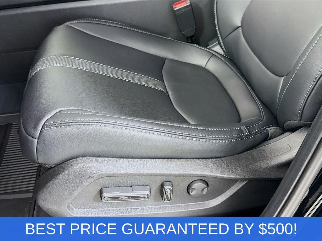 new 2025 Honda Pilot car, priced at $39,052