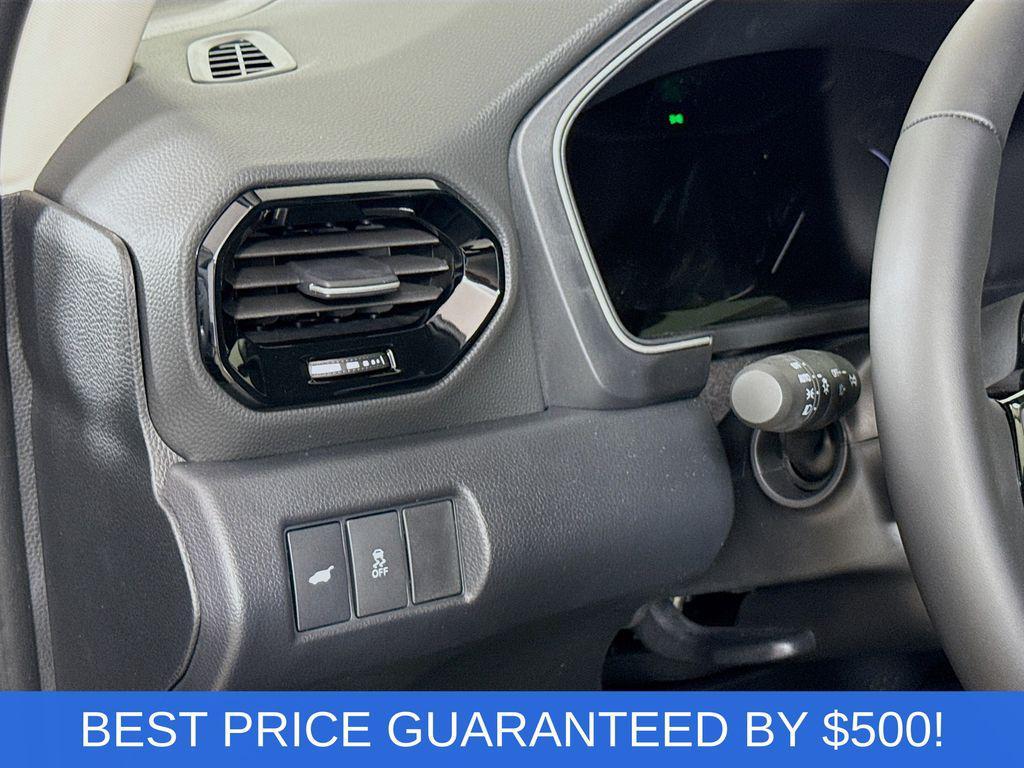 new 2025 Honda Pilot car, priced at $39,052