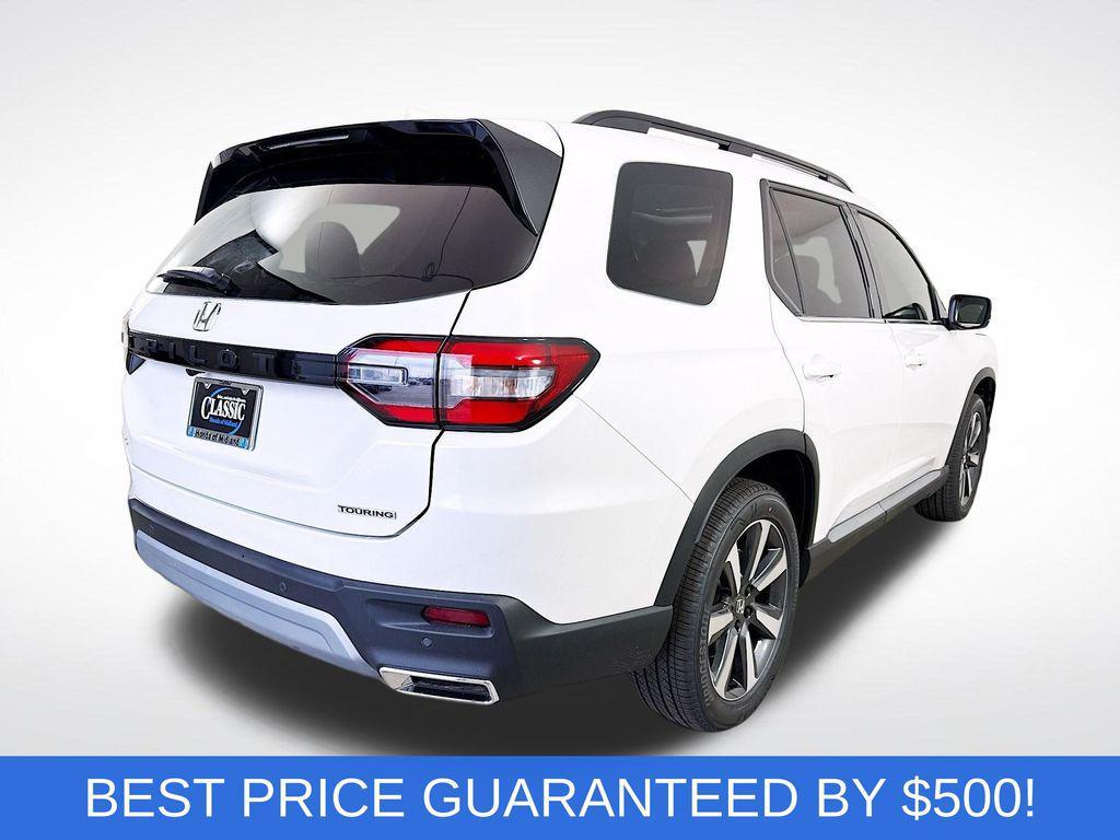 new 2025 Honda Pilot car, priced at $51,550