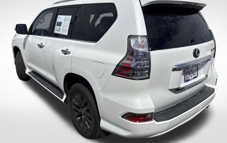used 2022 Lexus GX 460 car, priced at $47,182