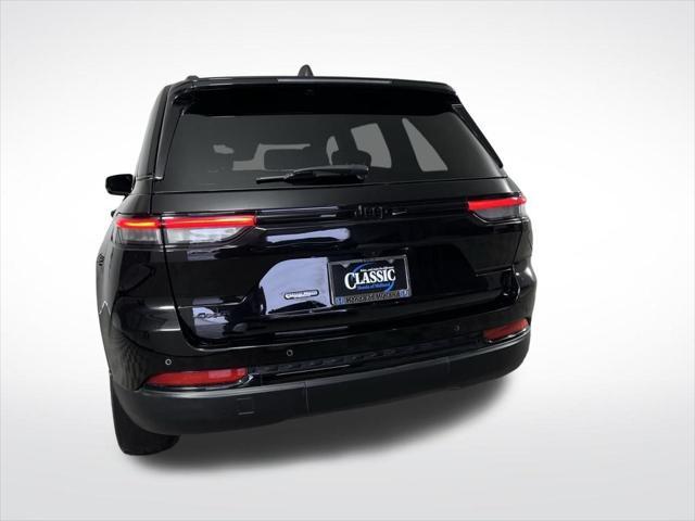used 2024 Jeep Grand Cherokee car, priced at $33,304