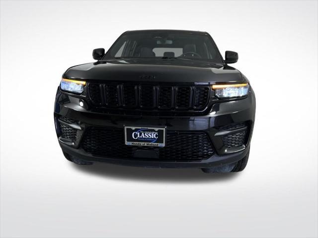 used 2024 Jeep Grand Cherokee car, priced at $33,304