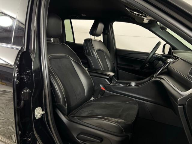 used 2024 Jeep Grand Cherokee car, priced at $33,304