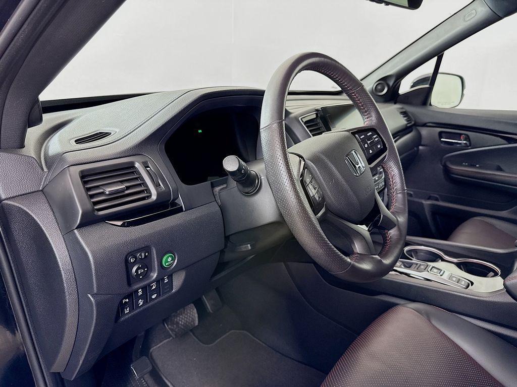 used 2025 Honda Ridgeline car, priced at $39,902