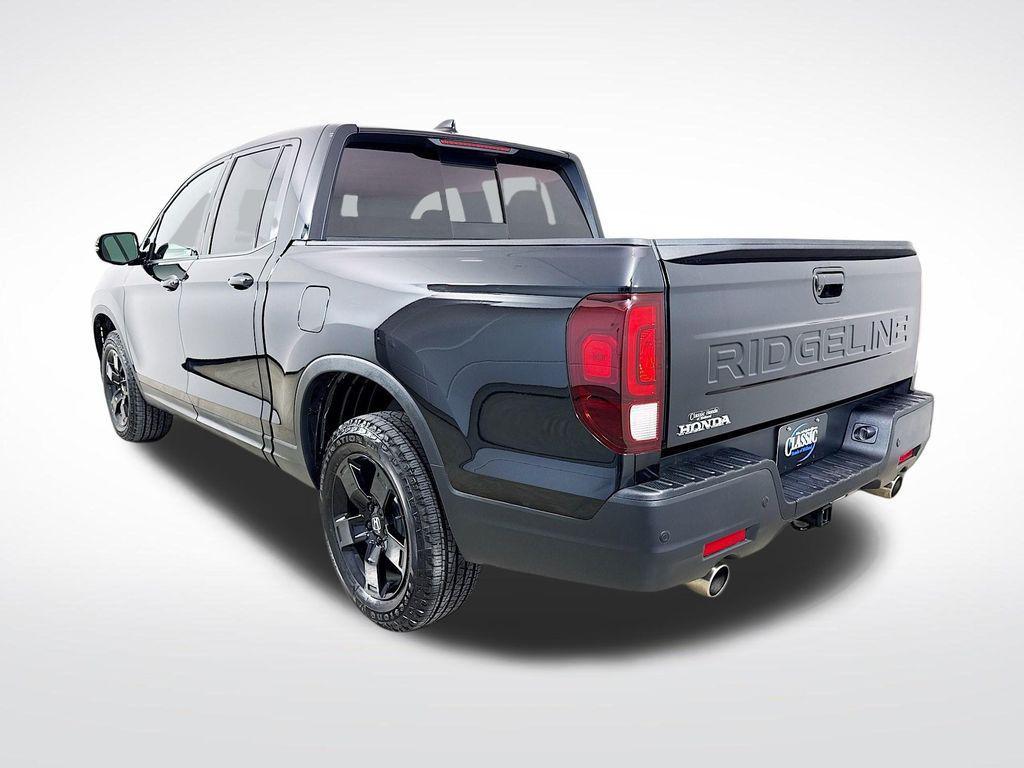 used 2025 Honda Ridgeline car, priced at $39,902
