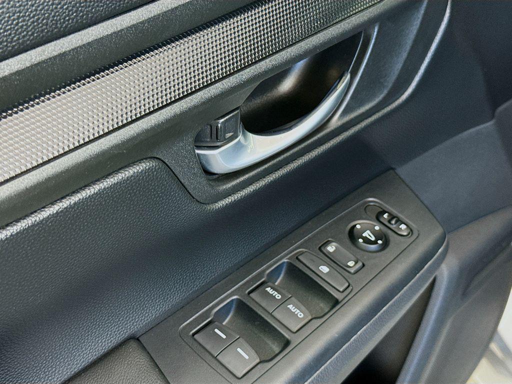 used 2023 Honda CR-V Hybrid car, priced at $25,687