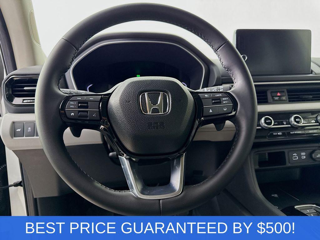 new 2025 Honda Pilot car, priced at $42,200