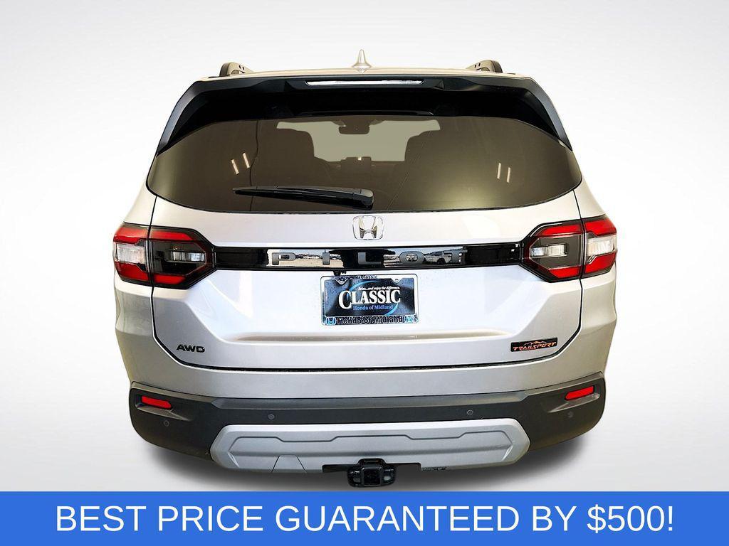 new 2025 Honda Pilot car, priced at $47,645