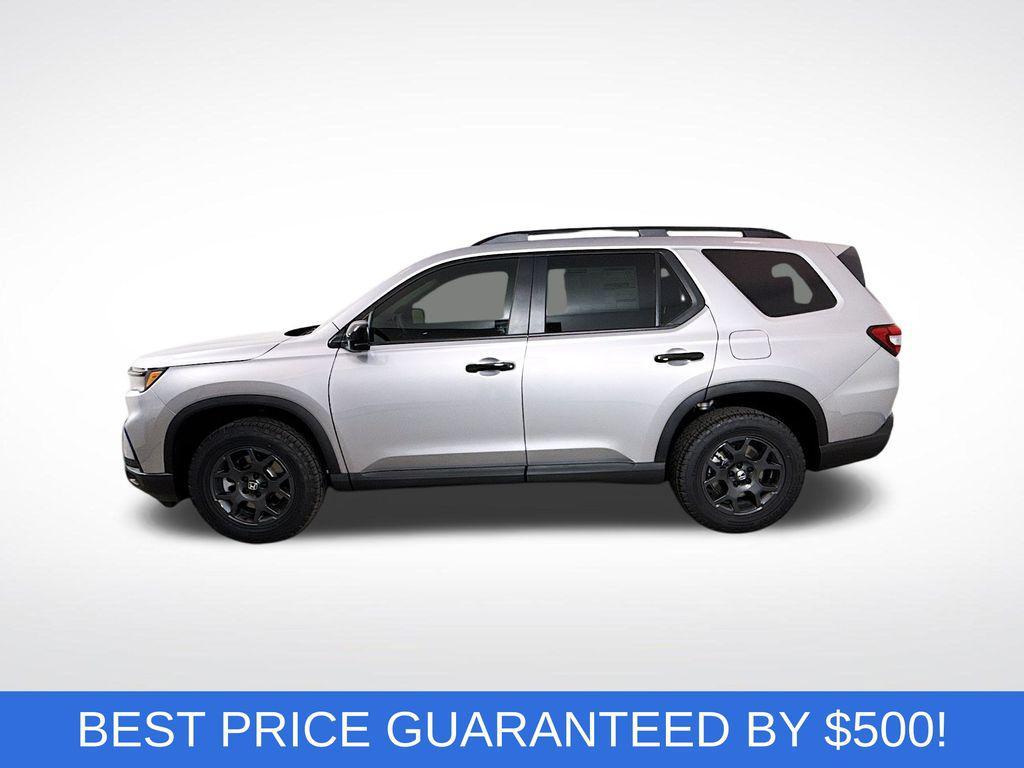 new 2025 Honda Pilot car, priced at $47,645