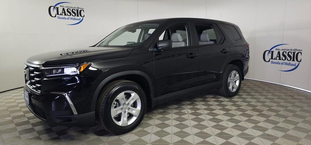 used 2024 Honda Pilot car, priced at $37,042