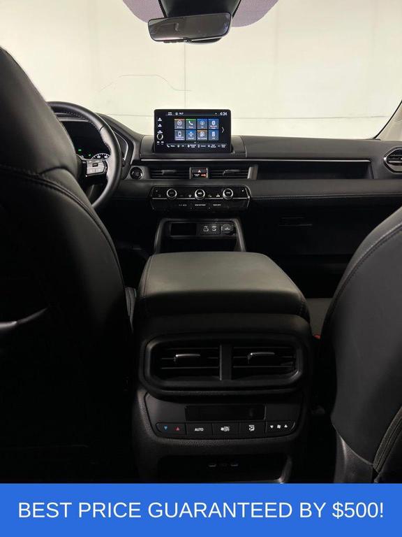 new 2025 Honda Pilot car, priced at $45,005
