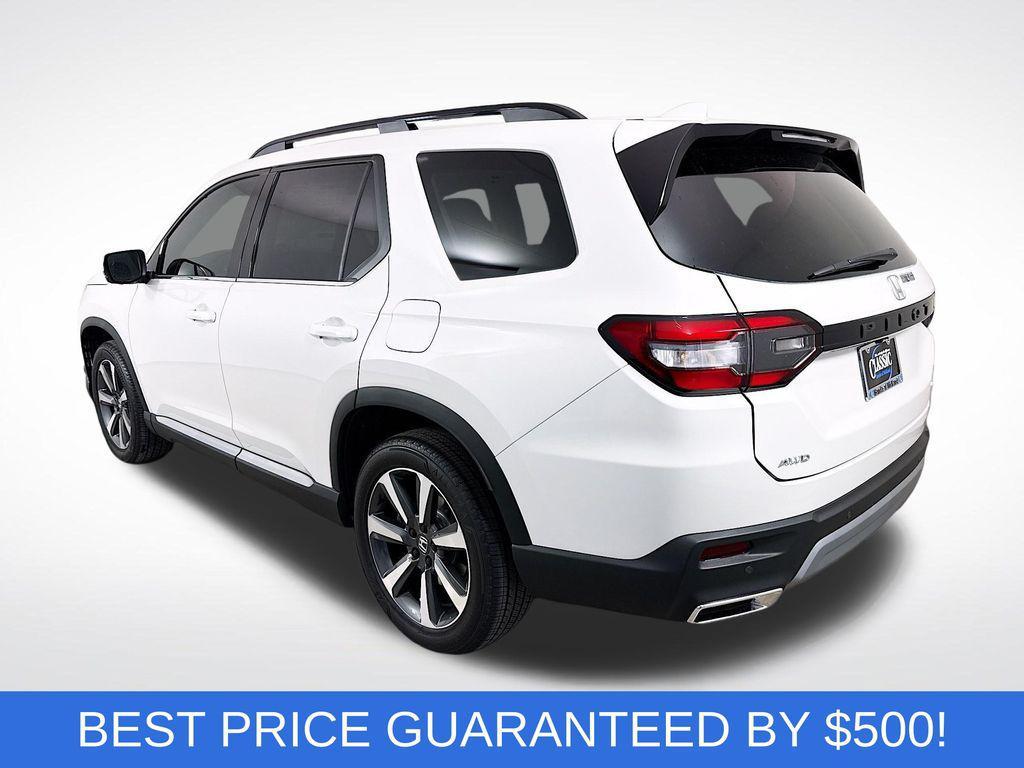 new 2025 Honda Pilot car, priced at $51,780