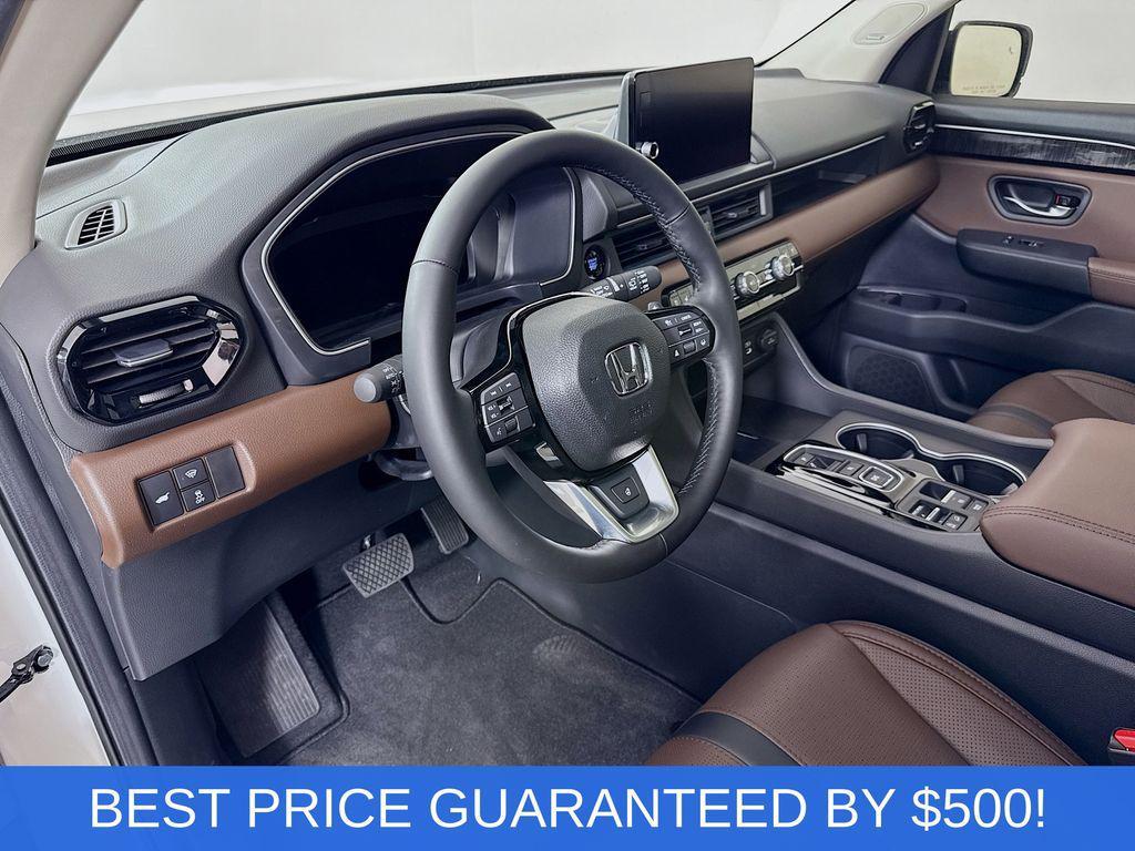 new 2025 Honda Pilot car, priced at $51,780