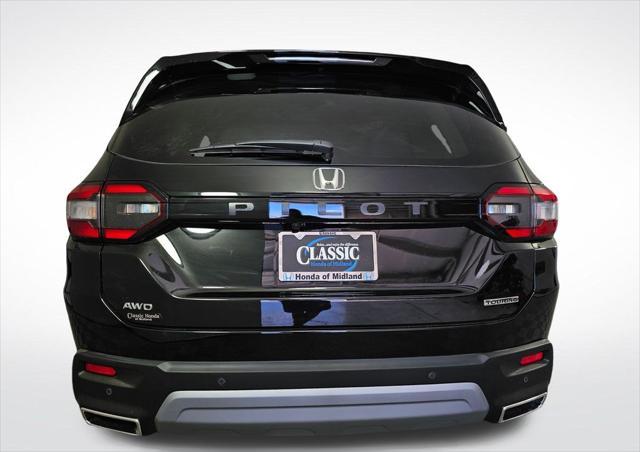 used 2025 Honda Pilot car, priced at $44,822