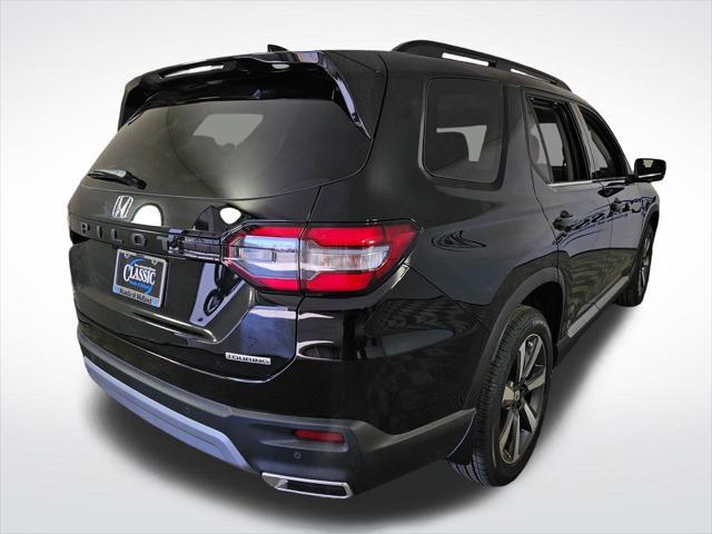 used 2025 Honda Pilot car, priced at $44,822