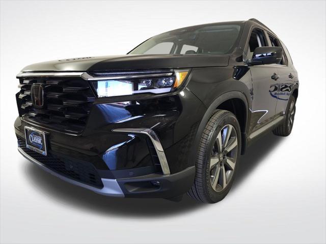 used 2025 Honda Pilot car, priced at $44,822
