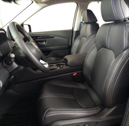 used 2025 Honda Pilot car, priced at $44,822