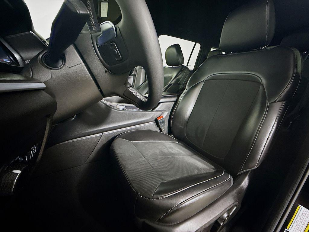 used 2024 Jeep Grand Cherokee L car, priced at $33,319