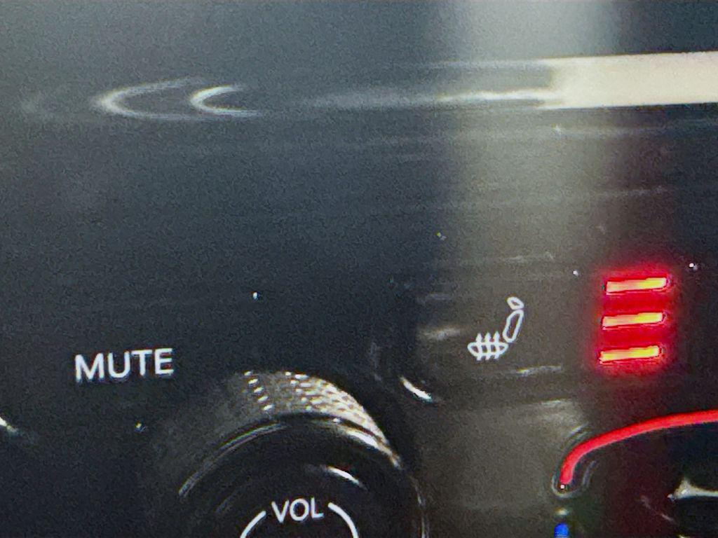 used 2024 Jeep Grand Cherokee L car, priced at $33,319