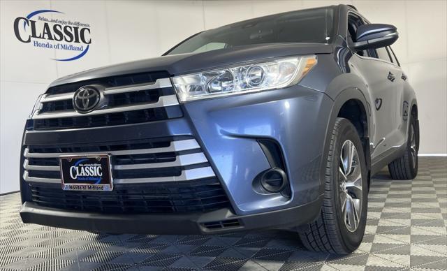 used 2019 Toyota Highlander car, priced at $25,700