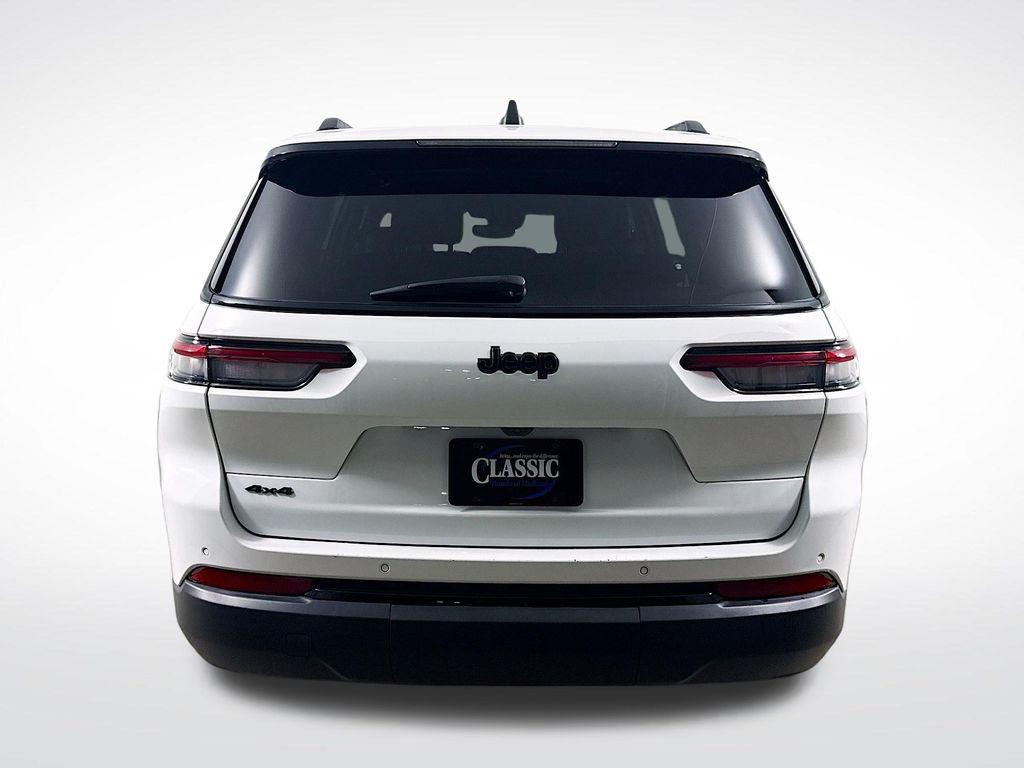 used 2024 Jeep Grand Cherokee L car, priced at $32,213