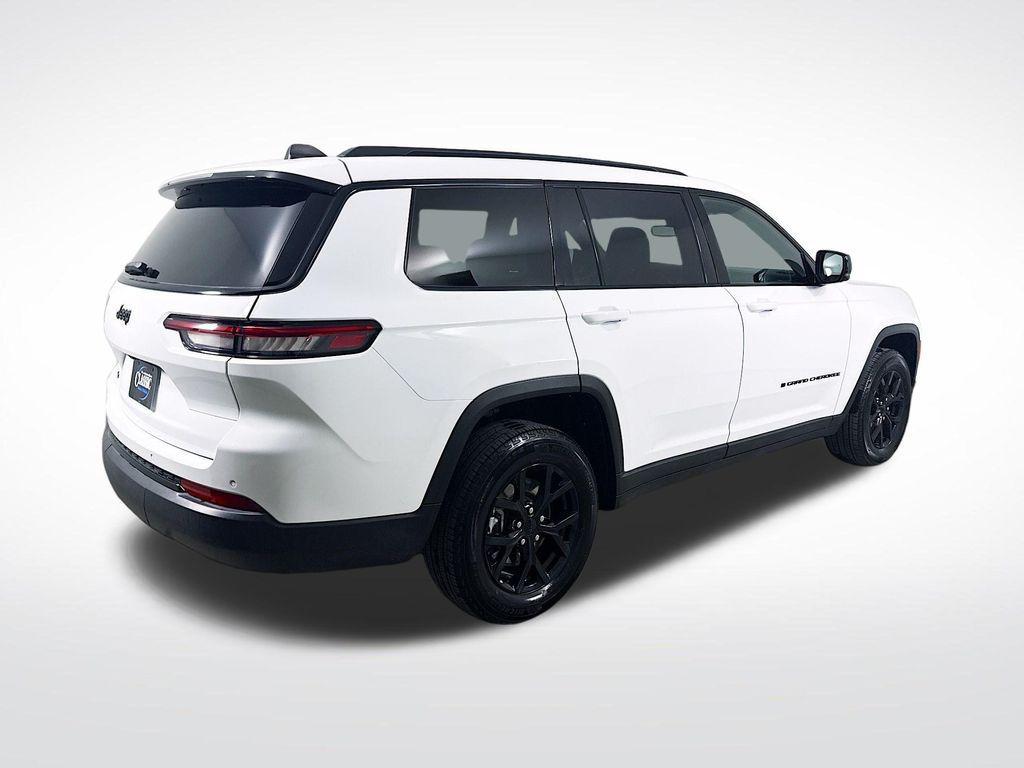 used 2024 Jeep Grand Cherokee L car, priced at $32,213