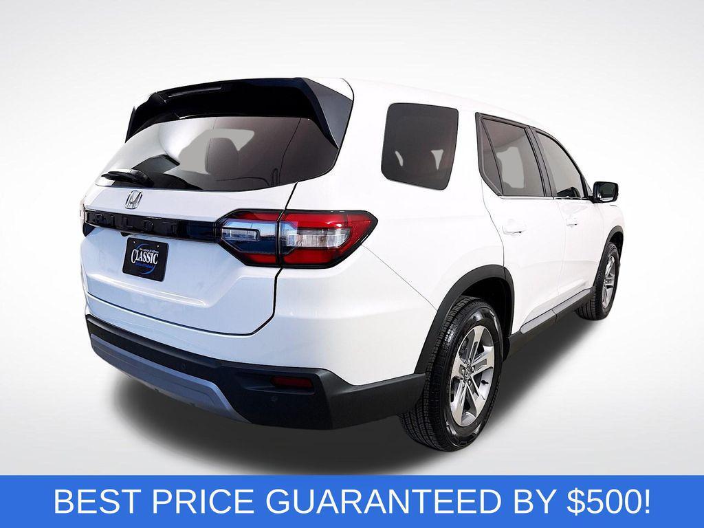 new 2025 Honda Pilot car, priced at $38,978