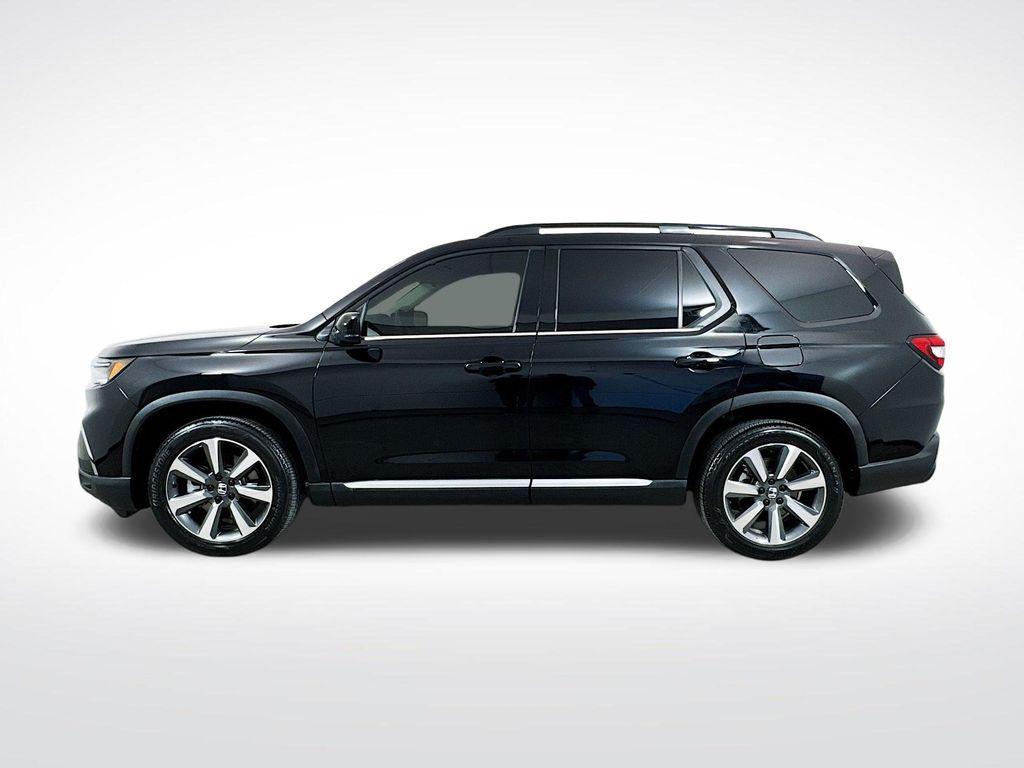 used 2024 Honda Pilot car, priced at $41,199