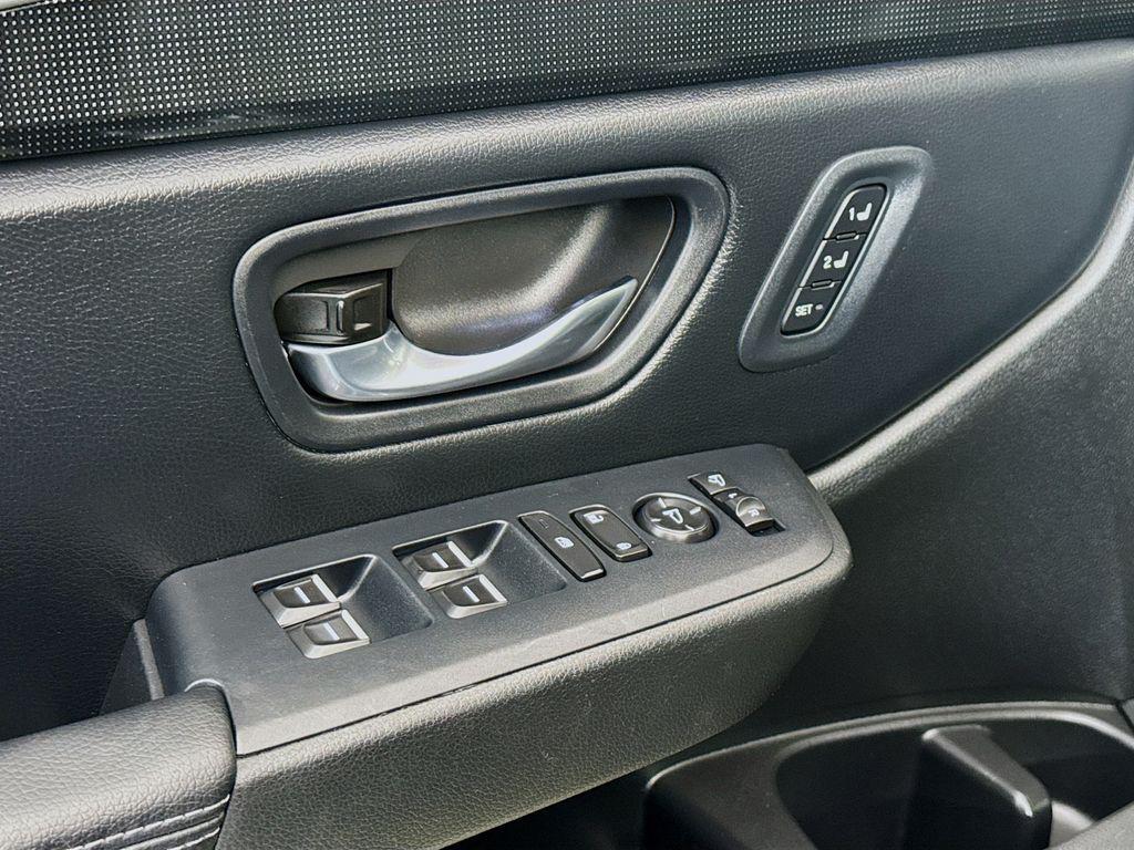 used 2024 Honda Pilot car, priced at $41,199