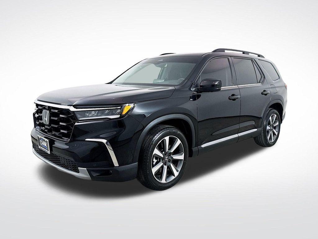 used 2024 Honda Pilot car, priced at $41,199