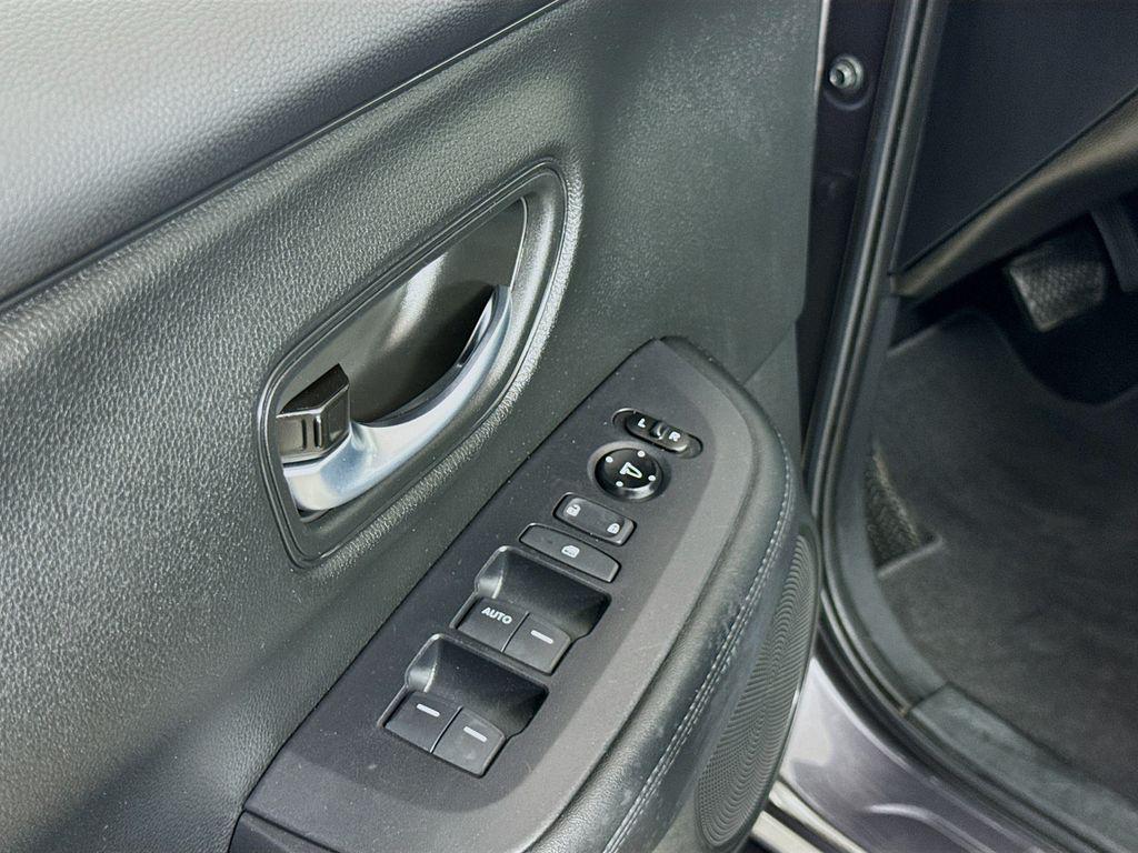 used 2025 Honda HR-V car, priced at $23,977