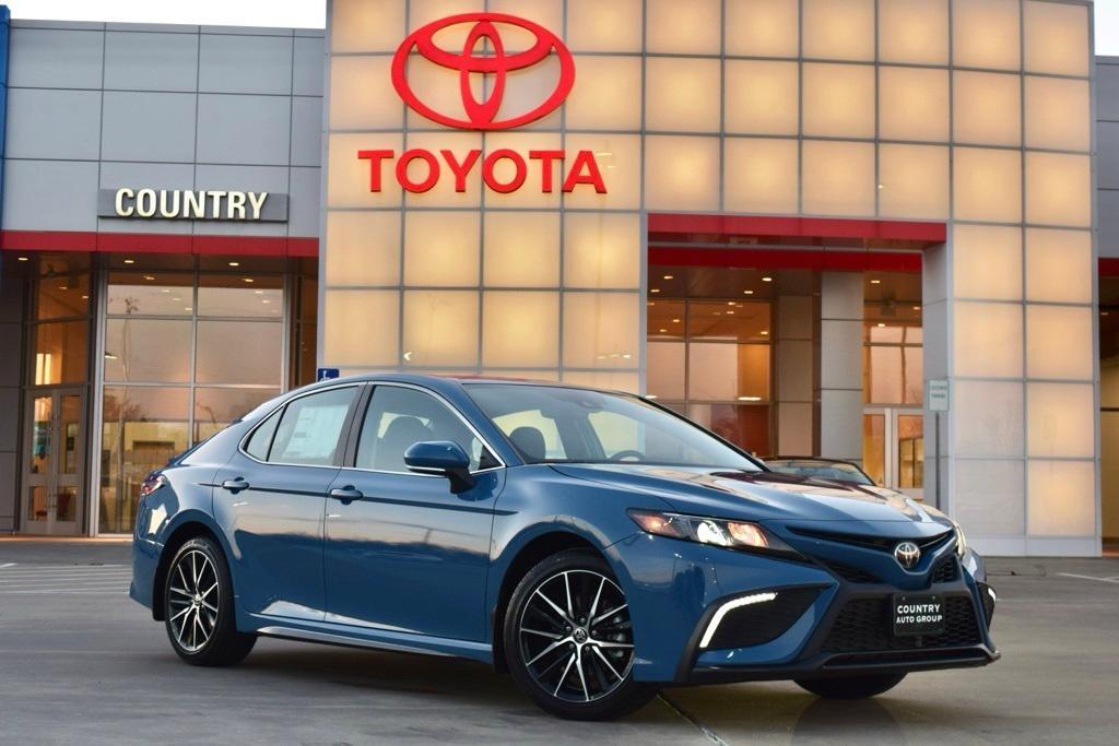 new 2024 Toyota Camry car, priced at $32,068