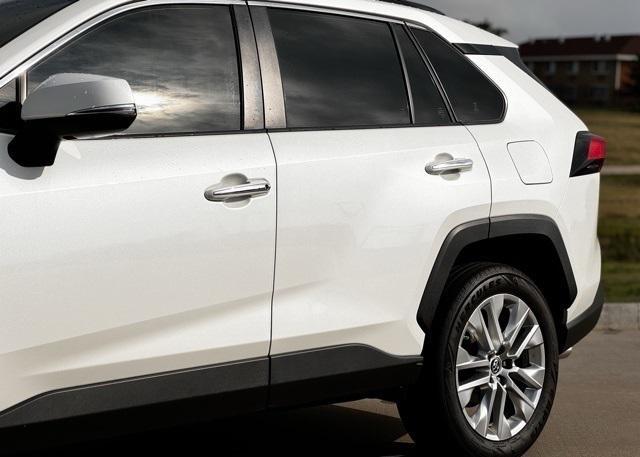 used 2019 Toyota RAV4 car, priced at $29,812