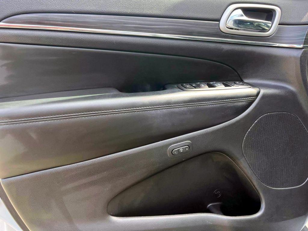 used 2022 Jeep Grand Cherokee WK car, priced at $26,033