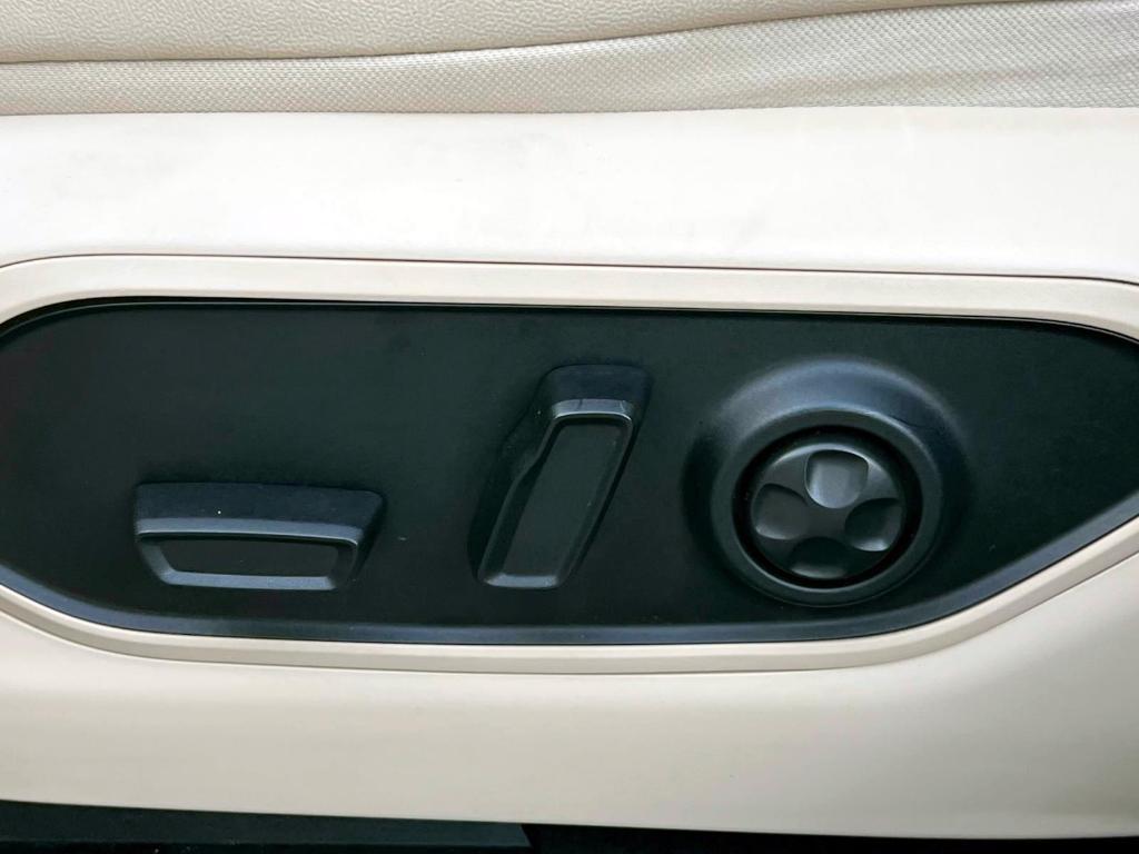 used 2023 Jeep Grand Cherokee 4xe car, priced at $30,177