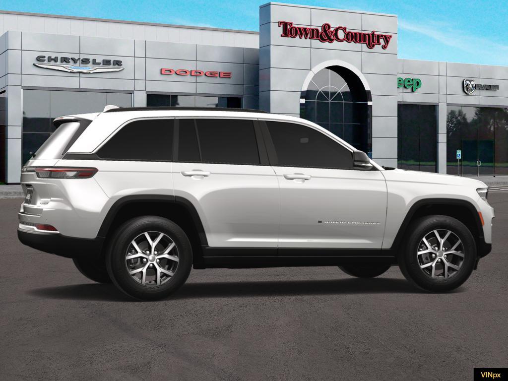 new 2025 Jeep Grand Cherokee car, priced at $44,200