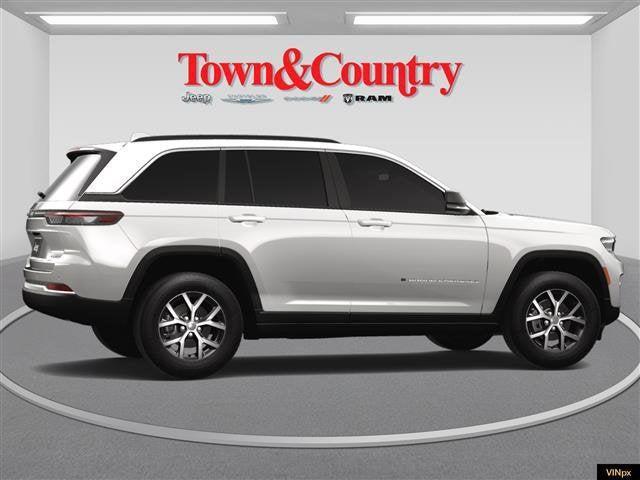 new 2025 Jeep Grand Cherokee car, priced at $41,655