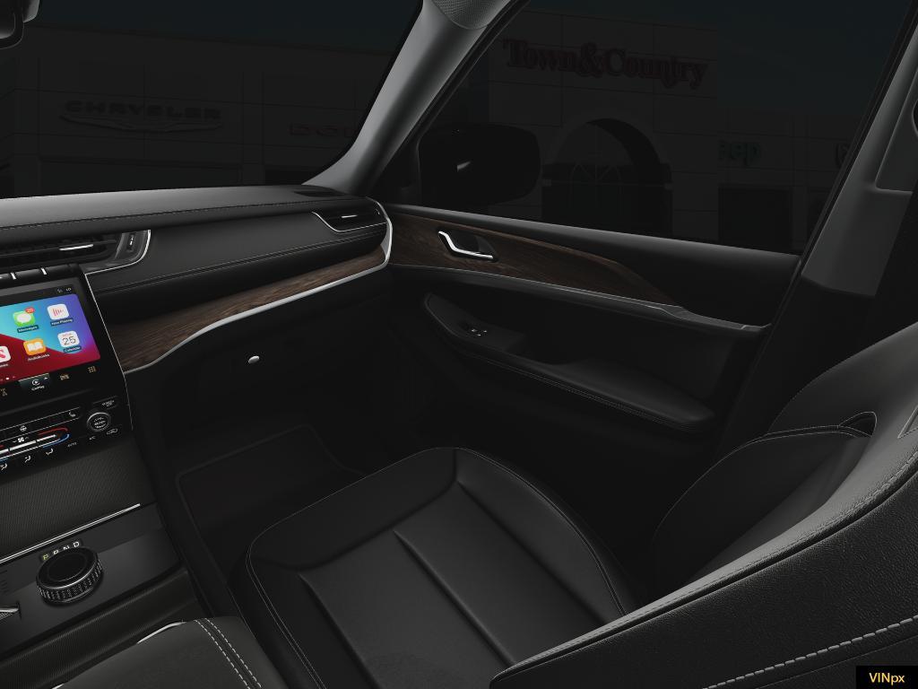 new 2025 Jeep Grand Cherokee car, priced at $41,996
