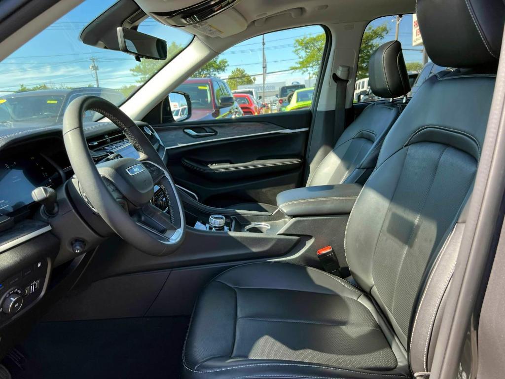 used 2023 Jeep Grand Cherokee 4xe car, priced at $27,995