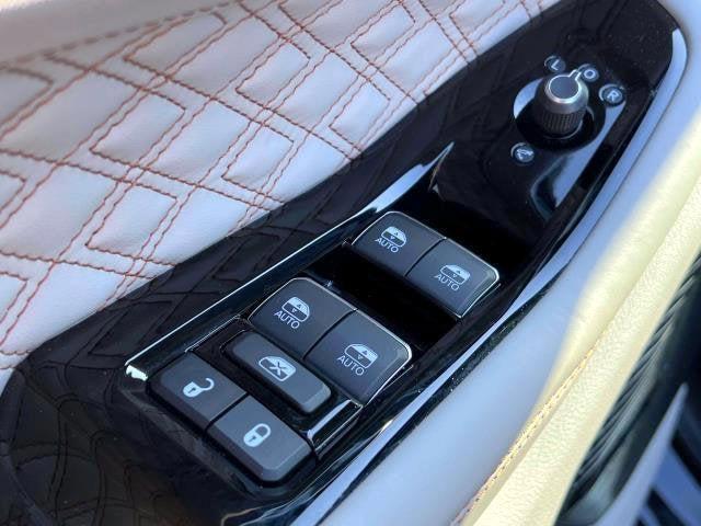 used 2023 Jeep Grand Cherokee car, priced at $45,224