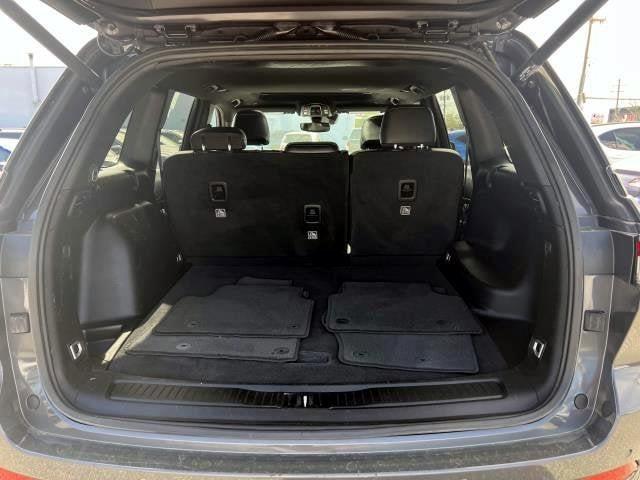 used 2023 Jeep Grand Cherokee car, priced at $34,076