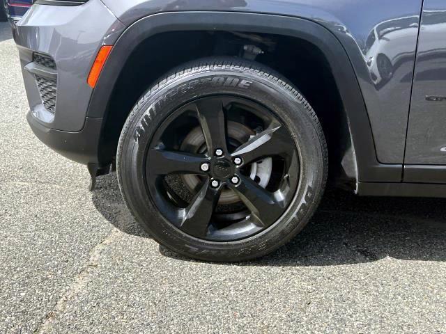 used 2023 Jeep Grand Cherokee car, priced at $35,995