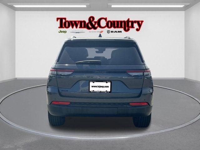 used 2023 Jeep Grand Cherokee car, priced at $34,076
