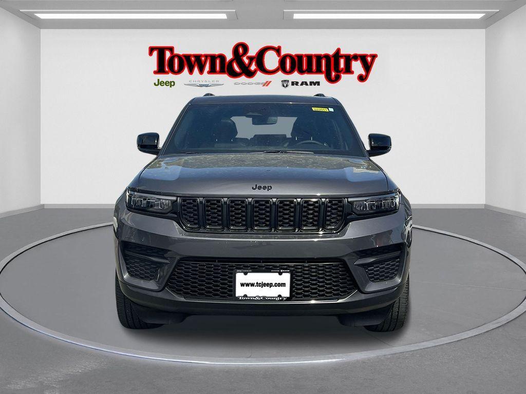 used 2023 Jeep Grand Cherokee car, priced at $32,814