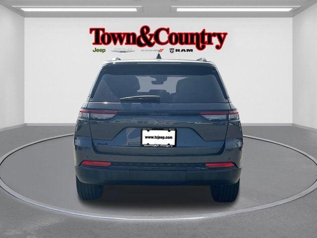 used 2023 Jeep Grand Cherokee car, priced at $34,076