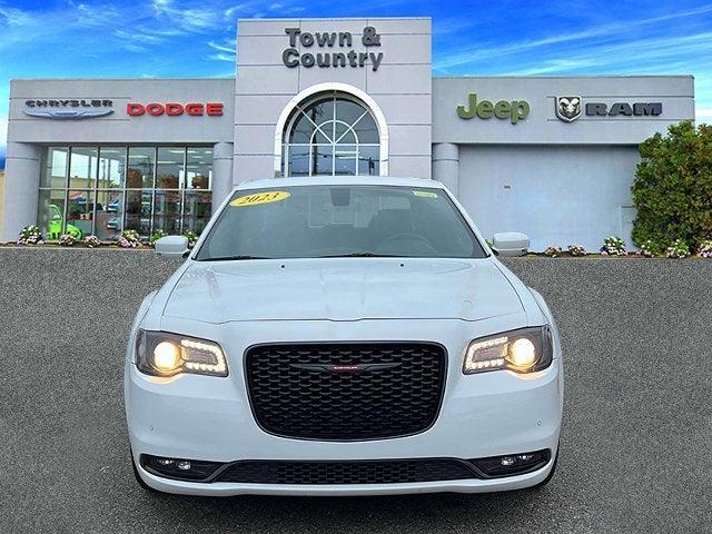 used 2023 Chrysler 300 car, priced at $30,995